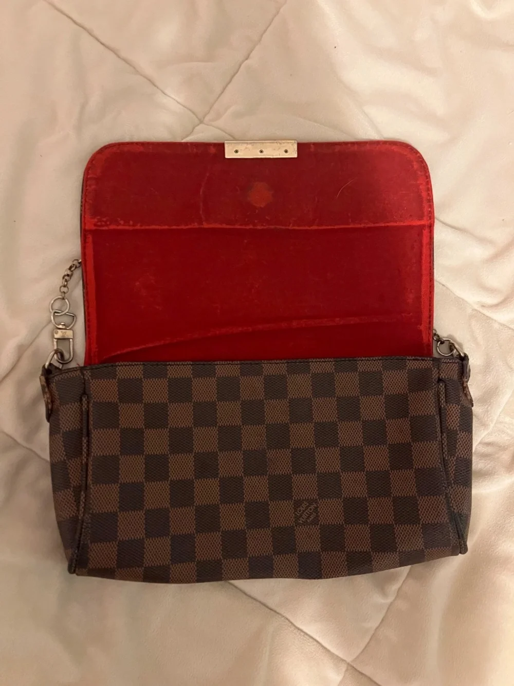 Louis Vuitton Favorite MM in Damier Ébène